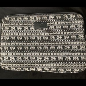 Elephant lap top sleeve